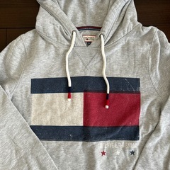 トミーヒルフィガー　　パーカーの画像