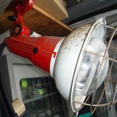 投光器4個セットで2500円　1個だと1000円の画像