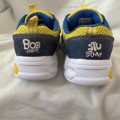 【中古】ミニオン⭐︎光るスニーカー　18センチ　の画像