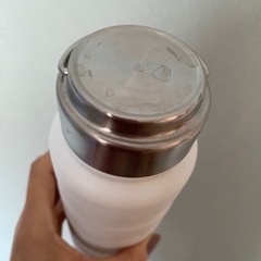 ニトリ 白 タンブラー 水筒の画像