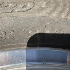 185/65 R14  スタッドレスタイヤの画像
