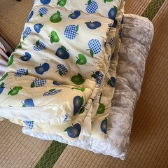 毛布や夏布団、敷布団類まとめての画像