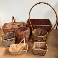 天然素材　カゴ　編み籠の画像