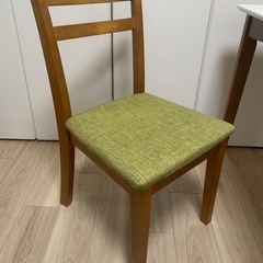 ダイニングテーブル・チェアの画像