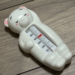 ベビーバスタオル、湯温計の画像