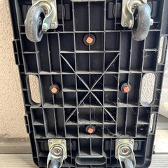 ハンドルなしの台車ですの画像