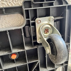 ハンドルなしの台車ですの画像