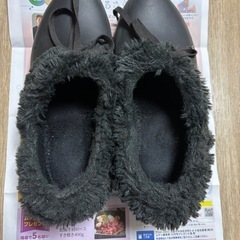 クロックスボアサンダル　W8（24cm）の画像