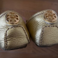 中古トリーバチ靴の画像