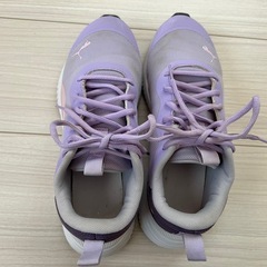 PUMA  23.5cm パープルの画像