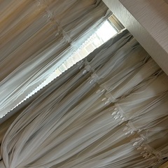 両開きカーテンの画像