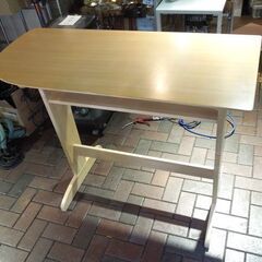 大川家具 貞苅椅子製作所 カウンターテーブルセット テーブル+カウンター椅子2点 回転イス ナチュラル カフェ風 札幌市 東区 新道東店 の画像