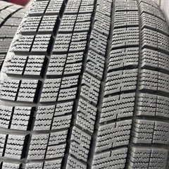225/50R18 中古スタッドレスタイヤ4本セットの画像