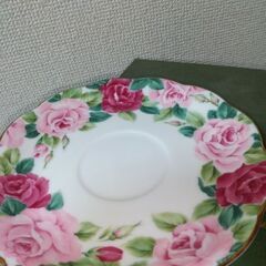 未使用　２点　KEITO JAPAN ホワイトボン　花柄プレート　薔薇　金彩の画像