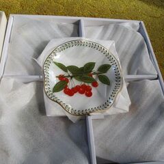 レトロなガラス皿セット！の画像