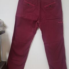 えんじ色ボトムス（メンズ）＜Tiｍber land＞の画像