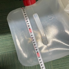 ハンドル付き水用ポリタンクの画像