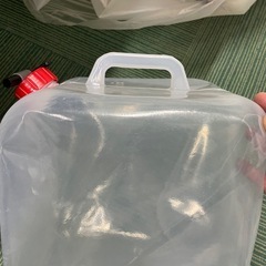 ハンドル付き水用ポリタンクの画像