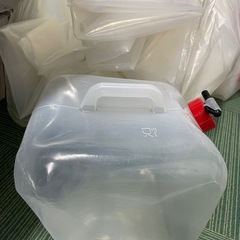 ハンドル付き水用ポリタンクの画像