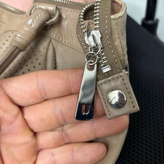 ungaroハンドバックの画像