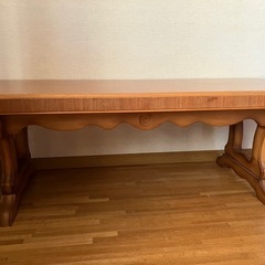 【引取日時限定】　テーブルの画像