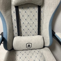 ゲーミングチェアの画像