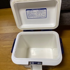 クーラーボックスの画像