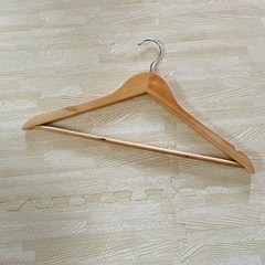 ニトリ木製ハンガー15本の画像