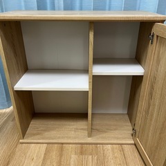 収納棚の画像
