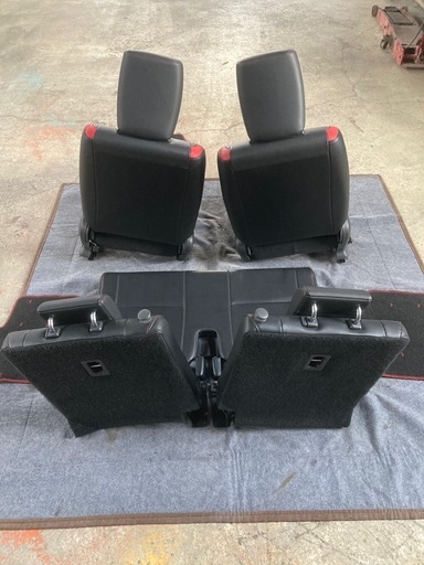 JB23W スズキ ジムニー 9型 クロスアドベンチャー シート1台分 フロアマット セット 全席ヘッドレストあり 黒革シート シート