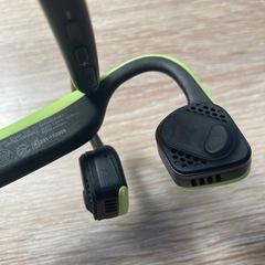 shokz骨伝導イヤホンの画像