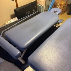マッサージベッド・診察台・治療用ベッドの画像