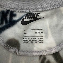 ナイキ、ロンパースの画像