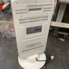 【中古】カーボンヒーター　2023年製　山善　【E1209IL】の画像