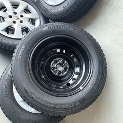 ２０２３年スタッドレスタイヤ　195/65R15ウィッシュ純正　プリウスなどにの画像