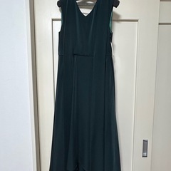 新品未使用　ダークグリーン ノースリーブ パーティードレスの画像