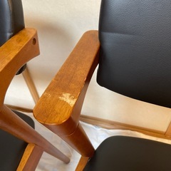 ダイニングチェア　アームチェア　二脚セットの画像