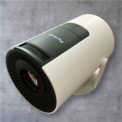 プロジェクター 小型 リモコン付 Bluetooth5.4 Wi-Fi6瞬時接続 by メルカリの画像