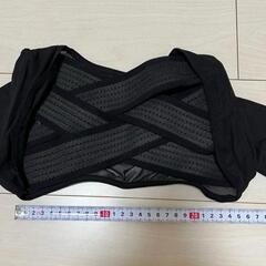 【新品】猫背矯正サポーター 姿勢サポーター M-Lの画像