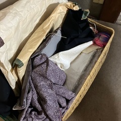 不要な着物、生地などを差し上げますの画像