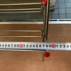 室内物干しスタンド・物干し・折りたたみ可能・約高さ72cm×幅69cm※商品の詳しい状態やサイズ等は現物にてご確認ください。の画像