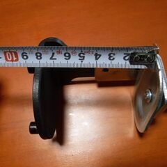 モニターアーム デュアルアームモニター 2画面 13-32インチVESA:75x75mm/100x100mm 2つの取り付け方法を備えた高さ調節可能なデュアルモニターアーム、チルトスイベル回転可能、ダブルパソコンアームの画像