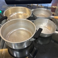 鍋の色々な種類の画像
