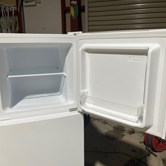 大特価　２０２２年製　マクスゼン　ＭＡＸＺＥＮ　冷凍冷蔵庫　１３８Ｌ　２ドア　右開き　ホワイト　耐熱トップテーブル　省エネ・静音設計　８段階温度調整　ＪＲ１３８ＭＬ０１ＷＨの画像
