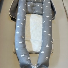 【美品】折りたたみベッドインベッド／持ち運び可／グレー王冠柄の画像