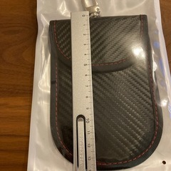 新品未使用 電波遮断ポーチ リレーアタック 黒の画像