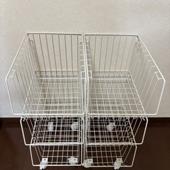 カインズ　キャスター付きワゴン2個
　の画像