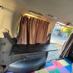 ワンボックスカー休憩所・仮眠室・倉庫の画像