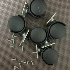 32インチ液晶テレビとテレビ台の画像