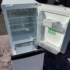 ◾️ハイセンス冷凍冷蔵庫HR-D1303   2021年式◾️(超美品)の画像